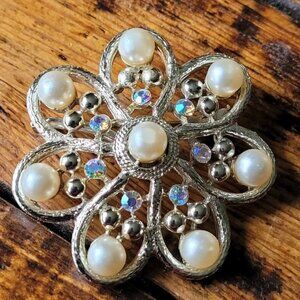 Signed Coro Faux Pearls Brooch Gold Toned FREE SHIP